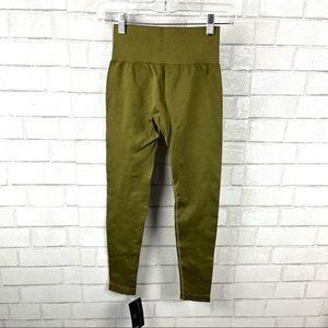 NWT Lazuli olive green Seamless Contour Legging size small